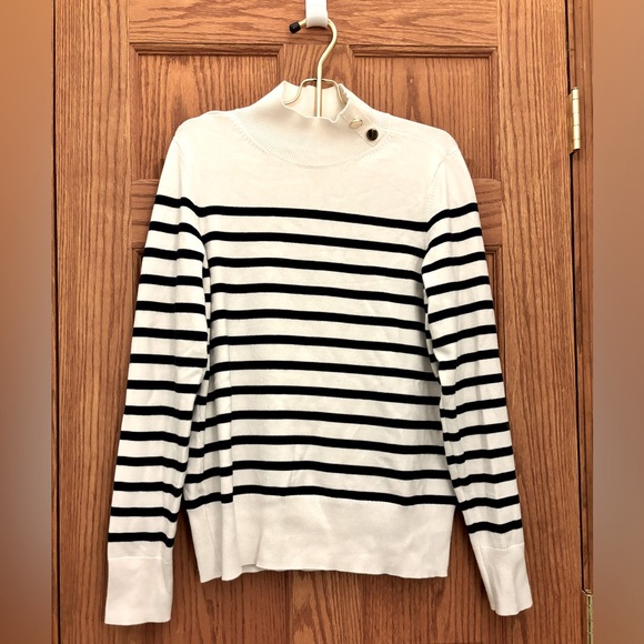 White House Black Market Size XL faux turtle neck sweater - Picture 1 of 3